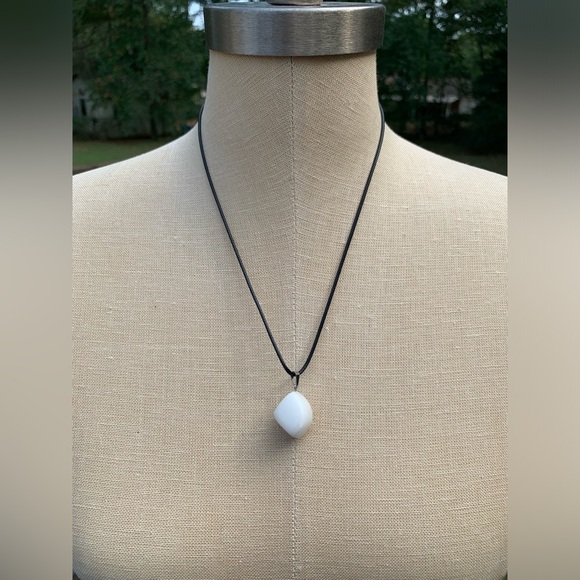 Handmade Genuine Stone Chunk Amulet Necklace - Picture 9 of 10